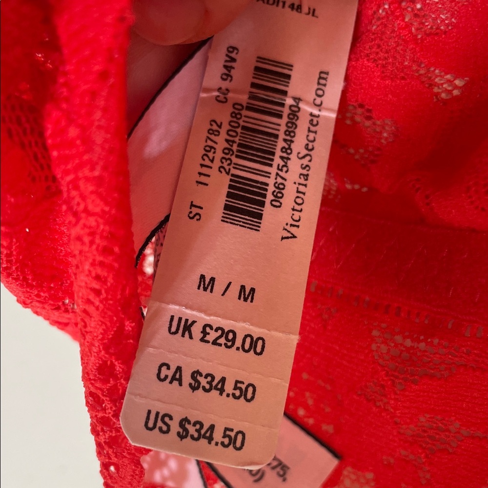 NWT. Victoria's Secret Red Floral Lace Wireless Bralette. Medium. - Picture 2 of 10